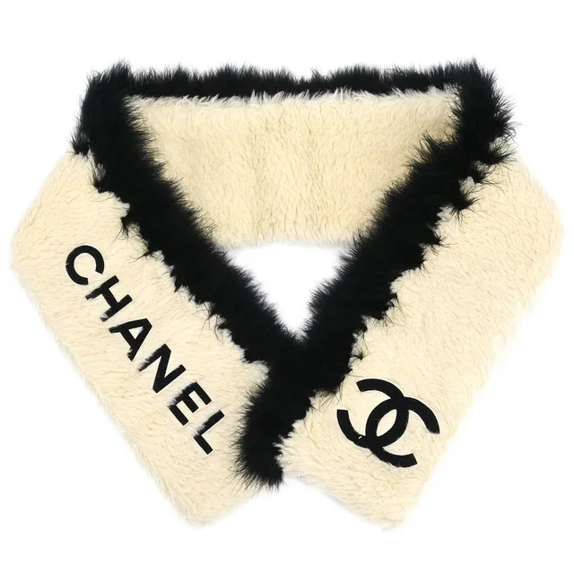 Chanel 1994 Fur Scarf from AMORE Vintage Tokyo