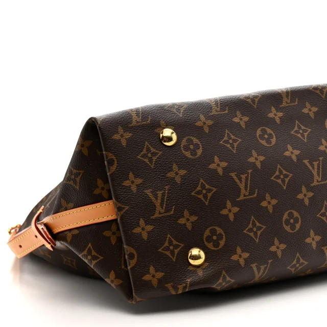 Louis Vuitton Monogram CarryAll MM in Coated canvas from FASHIONPHILE, photo 9 of 10