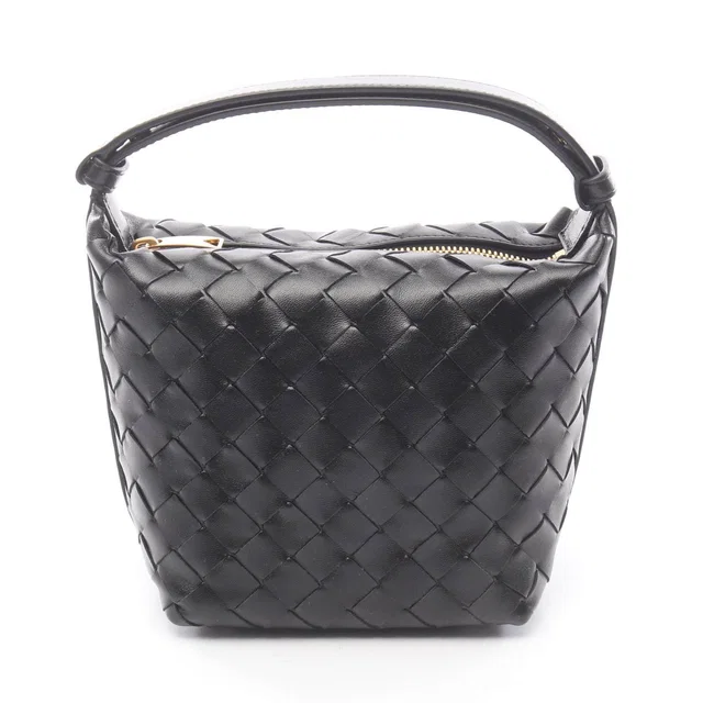 Bottega Veneta Candy Wallace Leather Handbag in Leather from LuxUness