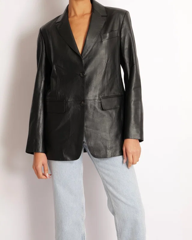 Max Mara Weekend Black Lambskin Leather Blaze Jacket Size IT 40 (UK 8) in Black Lambskin from Sellier