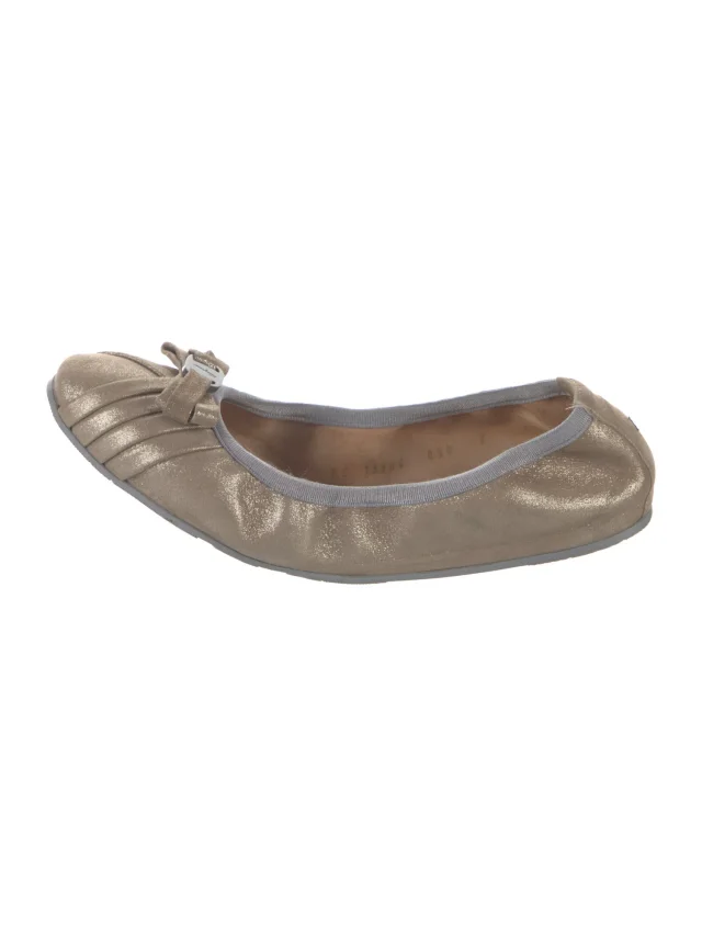 Ferragamo Vara Bow Accent Suede Ballet Flats in gray Suede from The RealReal