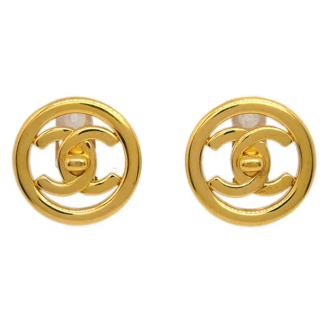 Chanel Cc Round Metal Gold _plated Jewelry in Gold from HEWI