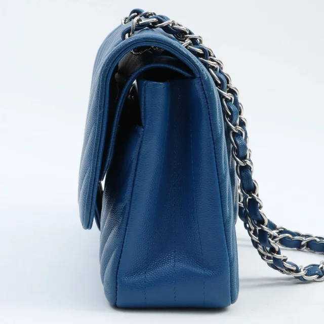 Chanel 2017 production Caviar Skin Chevron CC Turn-lock Chain Shoulder Bag Blue in Blue Caviar leather from VINTAGE QOO TOKYO, photo 4 of 8