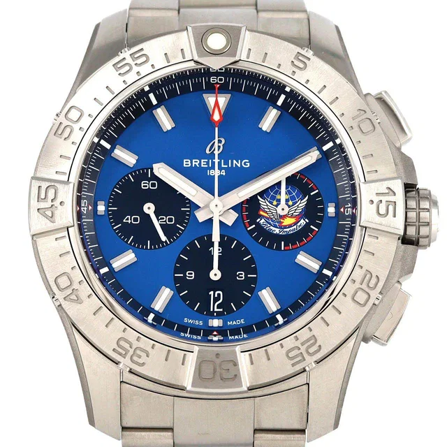 Breitling Avenger B01 Chronograph Au750 Automatic Limited from LuxUness