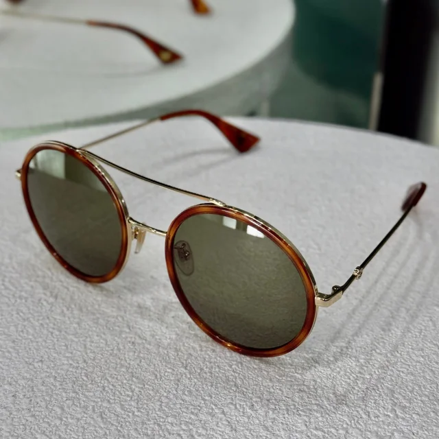 Gucci Round Sunglasses from Revivre Luxury Consignment