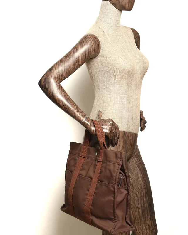 Hermès Herline Fourre-Tout MM Tote Bag in Canvas from A Retro Tale, photo 13 of 13