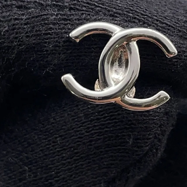 Chanel CC Logo EarringsABH472 Metal from GALLERY RARE, photo 9 of 11