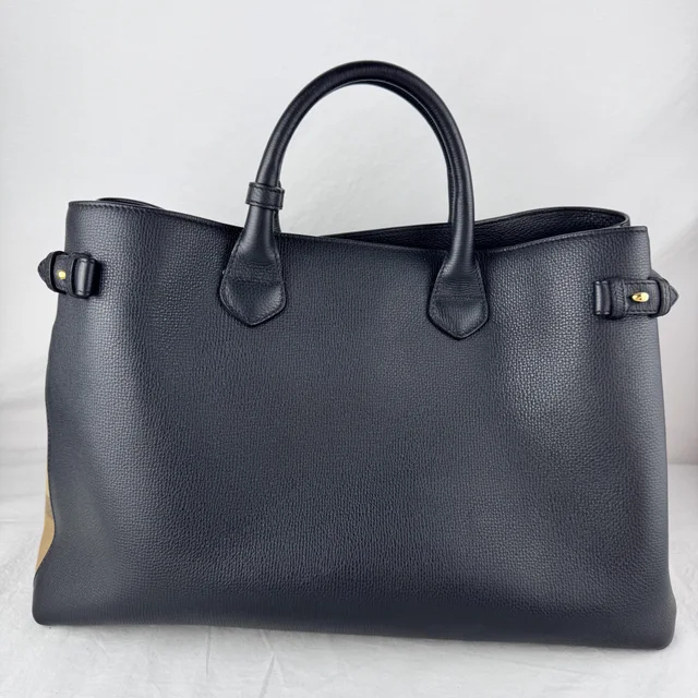 Burberry Large Banner Black Tote Bag in Black Metal, Pebbled leather from Reowned, photo 3 of 11