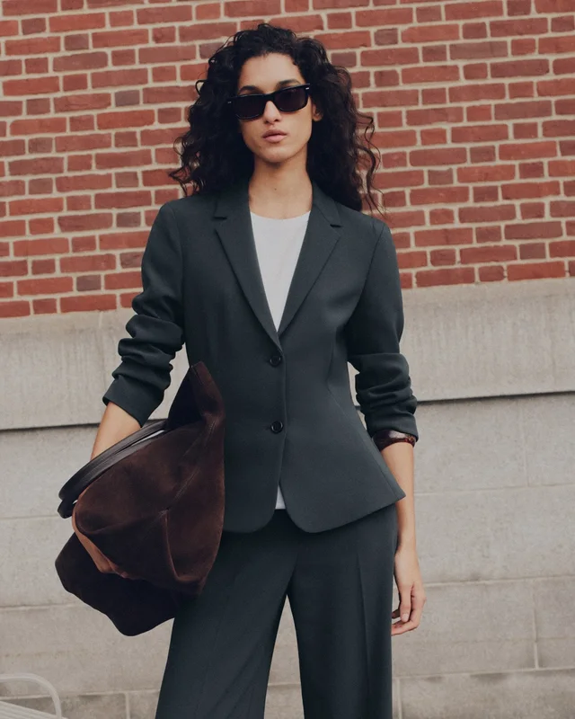 Theory Fitted Blazer in Admiral Crepe in RICH GREEN, photo 15 of 16 from Theory