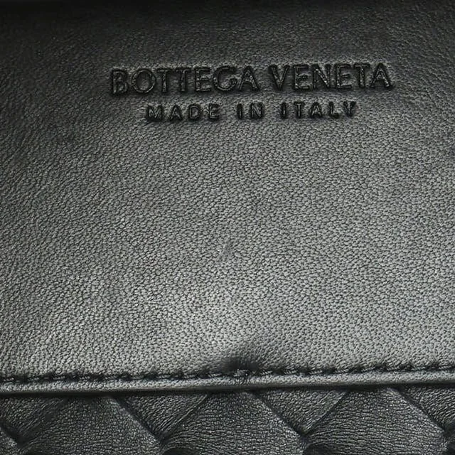Bottega Veneta Intrecciato Small Andiamo Bag in Woven leather from A Retro Tale, photo 8 of 9