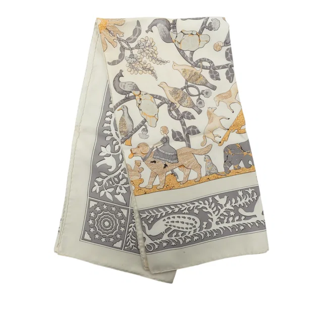 Beige Hermès Early America Silk Scarf 90 Scarves in Beige Silk from Designer Revival