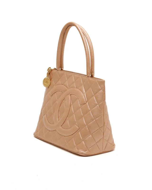 Chanel CC Medallion Tote Bag in Leather from A Retro Tale, photo 2 of 10