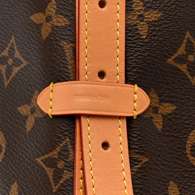 Louis Vuitton Monogram CarryAll MM in Coated canvas from FASHIONPHILE, photo 6 of 10