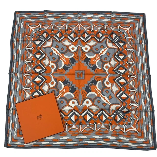 Hermès Scarf Silk Carre 90 Opening Commemoration Limited in Silk from The Reluxe