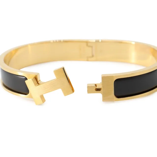 Hermès ClicHH Bangle Size PM Black Enamel Gold Plated in Black from GALLERY RARE, photo 5 of 10