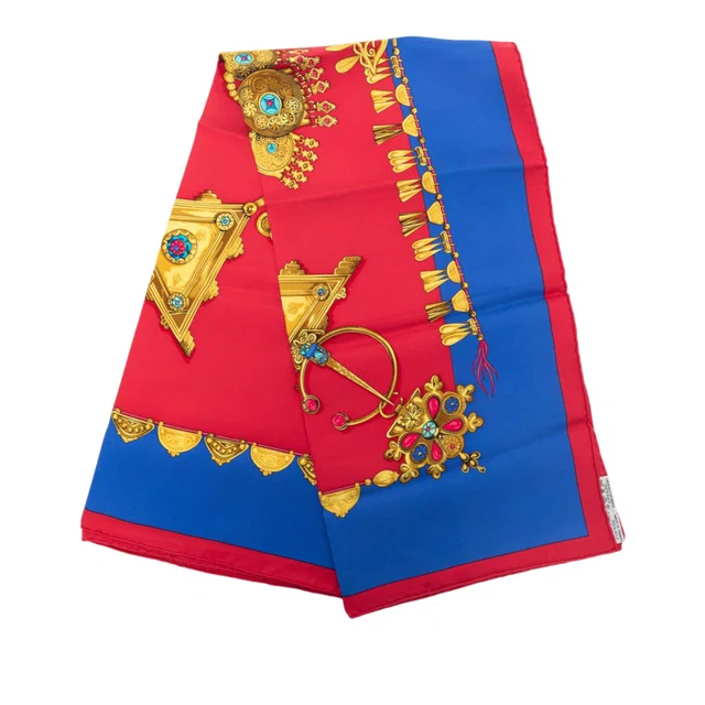 Red Hermès Parures des Sables Silk Scarf 90 Scarves in Red Silk from Designer Revival