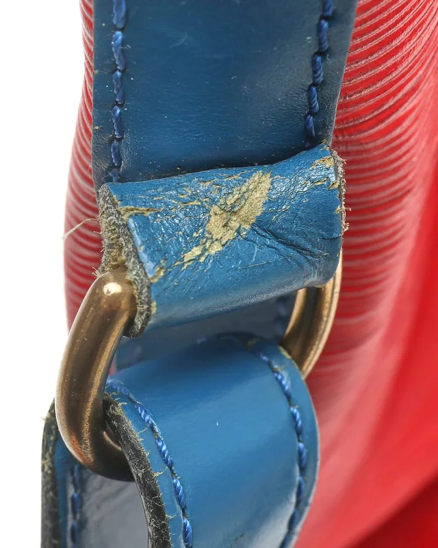 Louis Vuitton Epi Noé GM Bag in Leather from A Retro Tale, photo 6 of 11