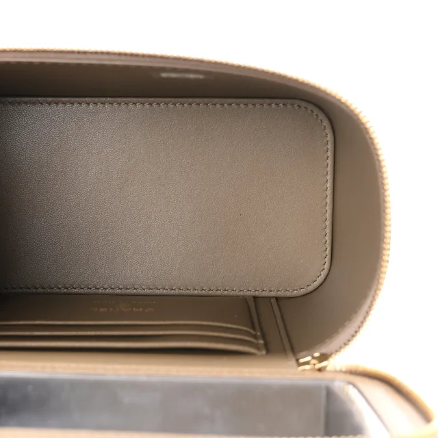 Chanel Lizard Embossed Top Handle Vanity With Chain Dark Khaki in Green Calfskin from FASHIONPHILE, photo 5 of 11