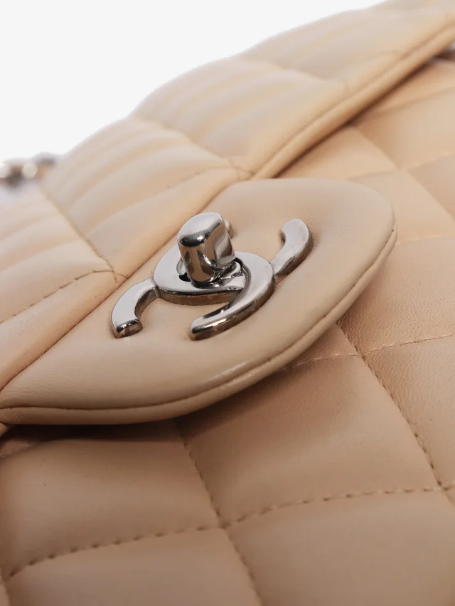 Chanel Beige 2009 classic single flap bag in Beige Woven leather from Sign of the Times, photo 7 of 10