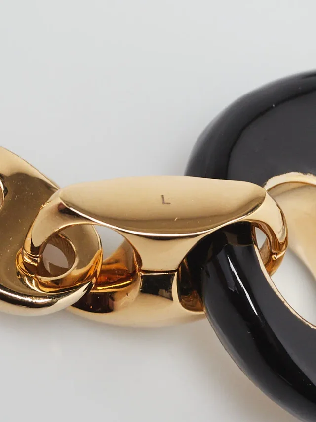 Gucci Goldtone Metal and Black Enamel Marina Chain Link Bracelet Size L in Black from Yoogis, photo 5 of 6