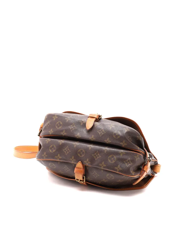 Louis Vuitton Monogram Saumur 30 Bag in Coated canvas from A Retro Tale, photo 4 of 10