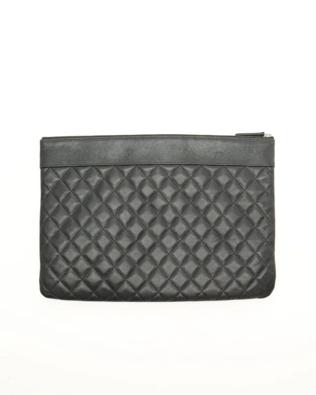 Chanel Mademoiselle Laptop Case, size 15-Inch from A Retro Tale, photo 2 of 5