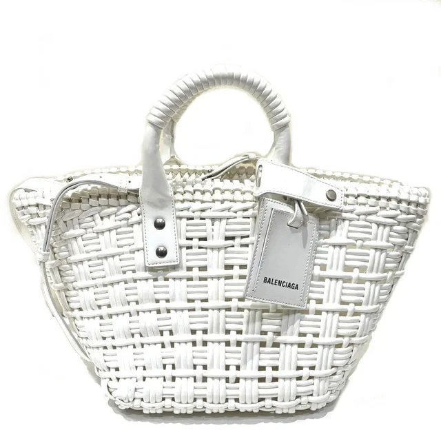 Balenciaga Patent Leather Shoulder Bag in Patent leather from LuxUness