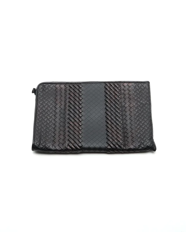 Bottega Veneta Intrecciato Laptop Case 16-Inch in Woven leather from A Retro Tale, photo 2 of 5