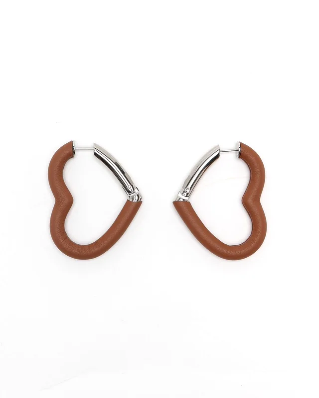 Hermès Au Coeur Du Faubourg Earrings in Leather from A Retro Tale, photo 3 of 4