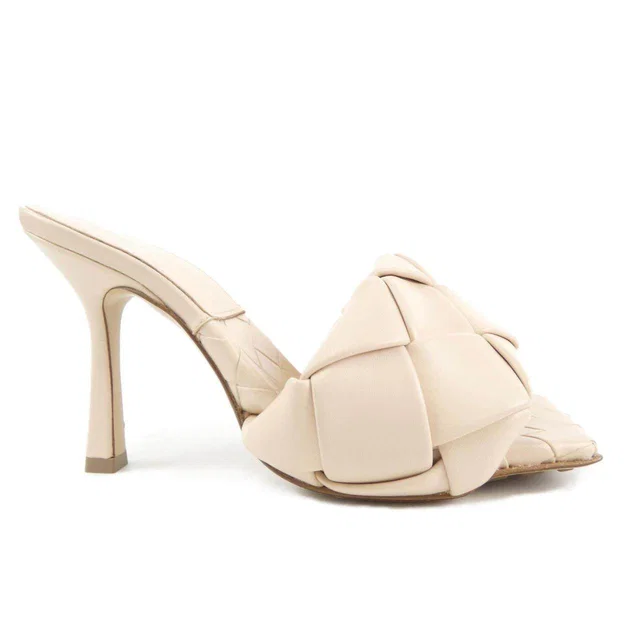 Bottega Veneta 608854VBSS0 Lambskin Sandals in Lambskin from LuxUness