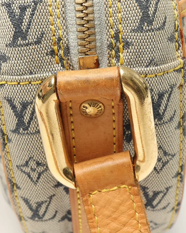 Louis Vuitton Jeanne GM Bag in Canvas from A Retro Tale, photo 7 of 10