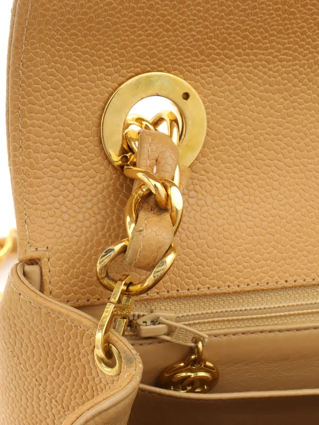 Chanel 2005-era caviar skin V-stitch CC turn-lock chain bag, beige in Beige Caviar leather from VINTAGE QOO TOKYO, photo 12 of 14