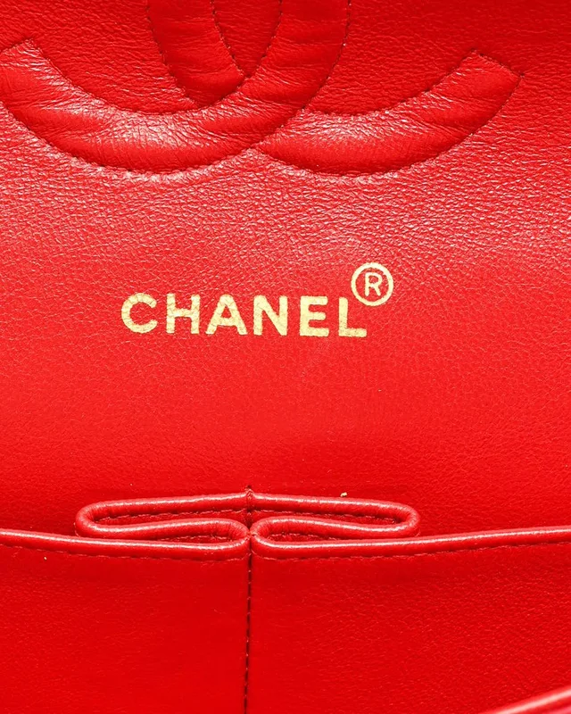 Chanel Classic Medium Double Flap Bag from A Retro Tale, photo 9 of 11