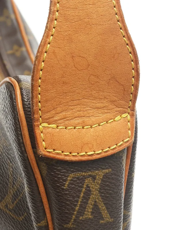 Louis Vuitton Monogram Croissant MM Bag from A Retro Tale, photo 8 of 11