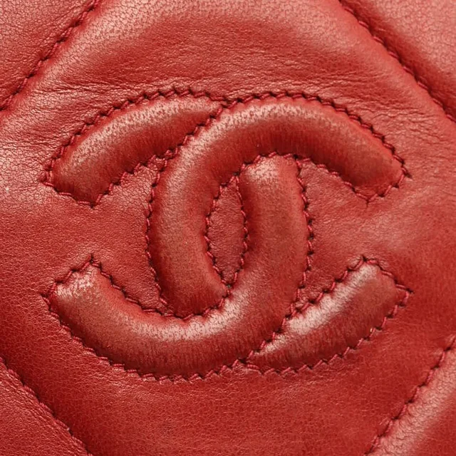 Chanel Lambskin Quilted CC Shoulder Bag in Lambskin from A Retro Tale, photo 6 of 11