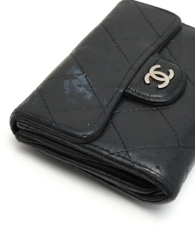 Chanel Flap Card Holder in Leather from A Retro Tale, photo 3 of 7