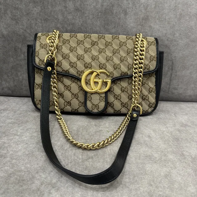 Gucci Medium GG Marmont Shoulder Bag in Canvas, Leather, Metal, Original GG Canvas from Reowned