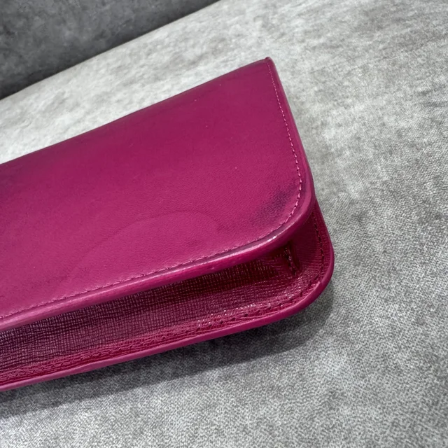 Fendi 2Jours Small Fuchsia Envelope Clutch Bag in Pink calfskin, Metal, smooth calfskin from Reowned, photo 9 of 10