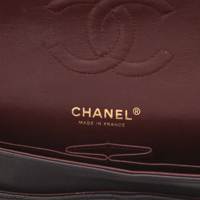 Chanel Timeless Classic handbag in Black Leather from Collector Square, photo 3 of 4
