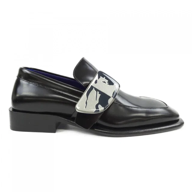 Burberry Leather Shoes in Black Others from LuxUness