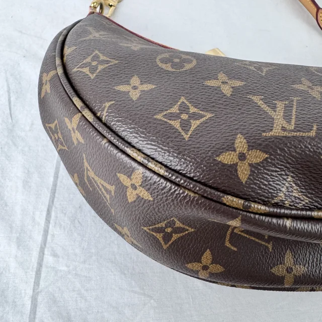 Louis Vuitton Looping Bag in Canvas, coated canvas, Leather, Metal from Reowned, photo 5 of 10