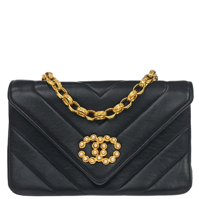 Chanel 1991-1994 Navy Lambskin Chevron Single Flap Shoulder Bag in Navy Lambskin from AMORE Vintage Tokyo
