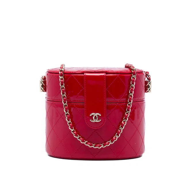 Red Chanel CC Quilted Patent Round Vanity Case with Chain Crossbody Bag in Red Patent leather from Designer Revival