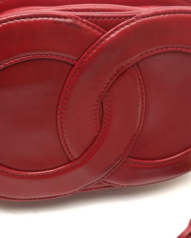 Chanel Small CC Tassel Camera Bag in Leather from A Retro Tale, photo 6 of 13