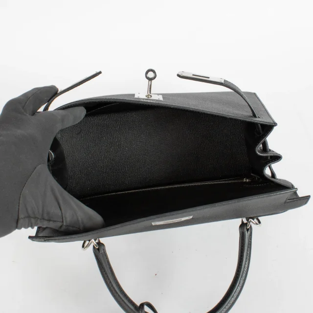 Hermès Kelly 28 Black Epsom PHW in Black Epsom leather from Labellov, photo 10 of 11