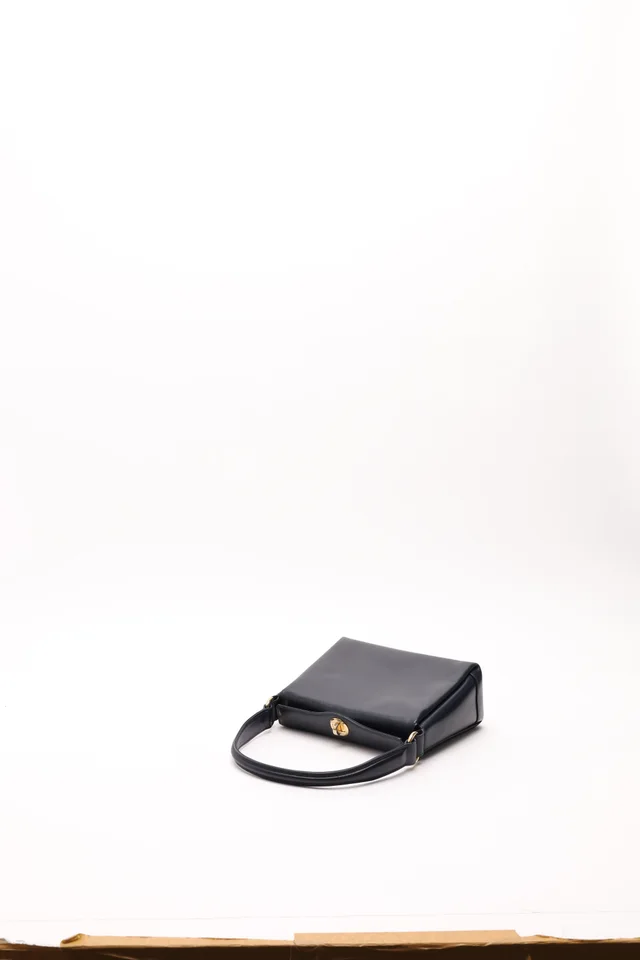 Gucci Leather Bag in Leather from A Retro Tale, photo 7 of 12