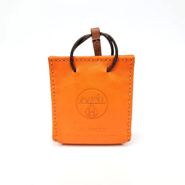Hermès 에르메스 삭 오랑쥬 백참 (Y) from GUGUS