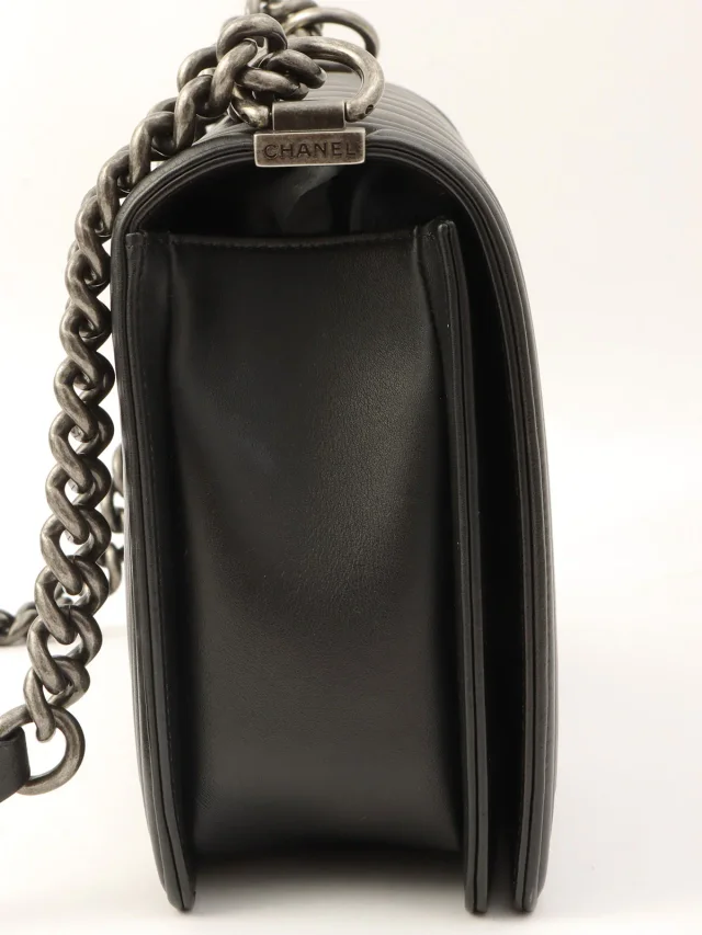 Boy Chanel 2-way Chevron Stitch Chain Shoulder Bag, Black, manufactured around 2015 in Black Lambskin from VINTAGE QOO TOKYO, photo 3 of 13