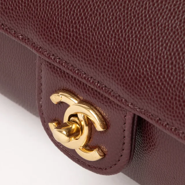 Chanel 26P Burgundy Caviar Preppy Coco Small Bowling Bag in Burgundy Caviar leather from Labellov, photo 3 of 7