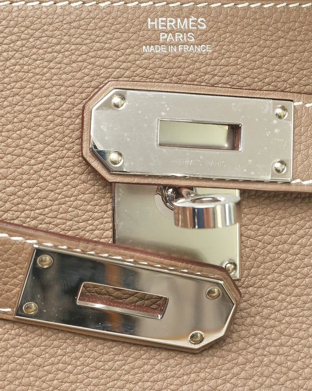 Hermès Etoupe Kelly Messenger GM Togo Bag in Taupe Togo leather from A Retro Tale, photo 6 of 10